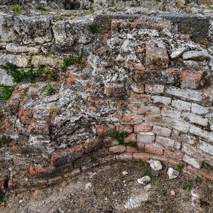 Interior environment with brick walls (photoIvo Piras)