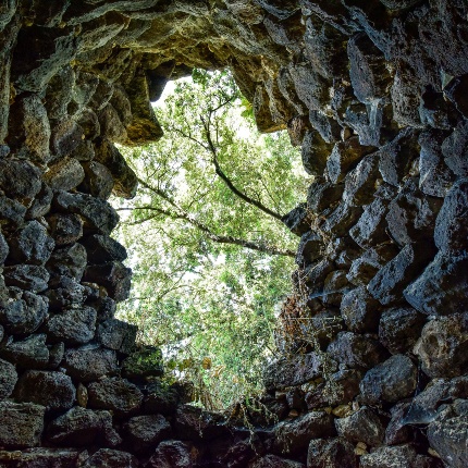 View from below of the central room on the first floor with the roof now collapsed. (photoIvo Piras)
