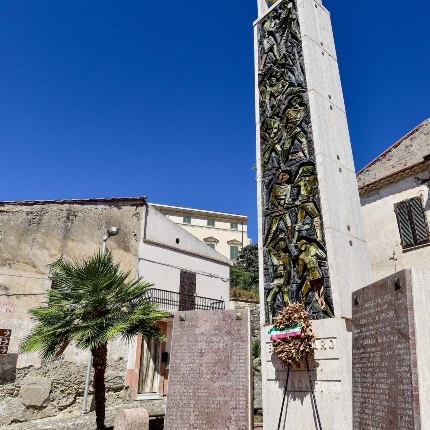 Monumento ai caduti (foto Ivo Piras)