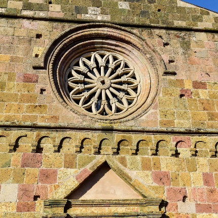 Facciata della chiesa di San Michele (foto Ivo Piras)