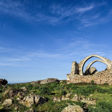 Ruderi della chiesa di San Simeone (foto Ivo Piras)