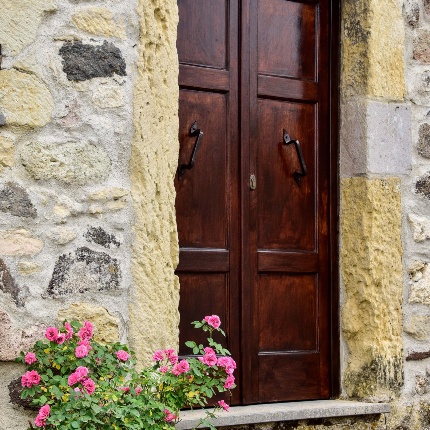 One of the few houses recently restored (photoIvo Piras)