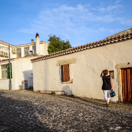 Restored dwelling with stone lintels (photoAngelo Marras)