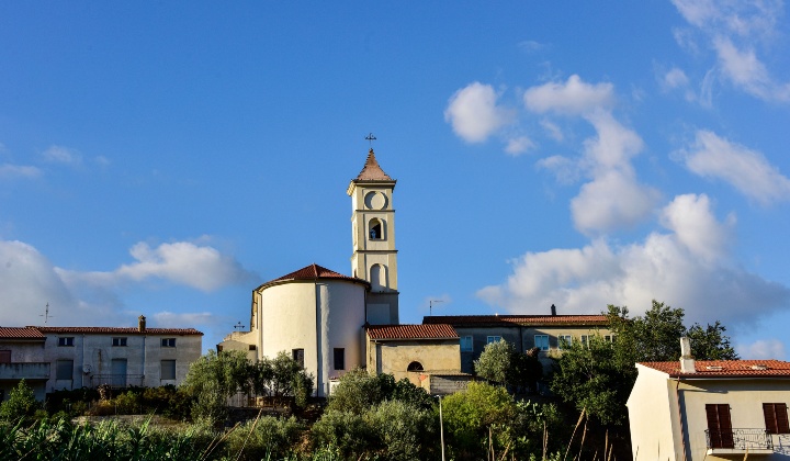 Veduta dell'abside e del campanile