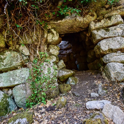 Access to the building, partially underground (photoIvo Piras)
