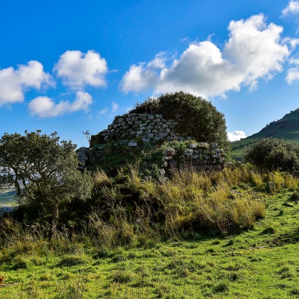 Central tower included in a bastion with four side towers (photoIvo Piras)