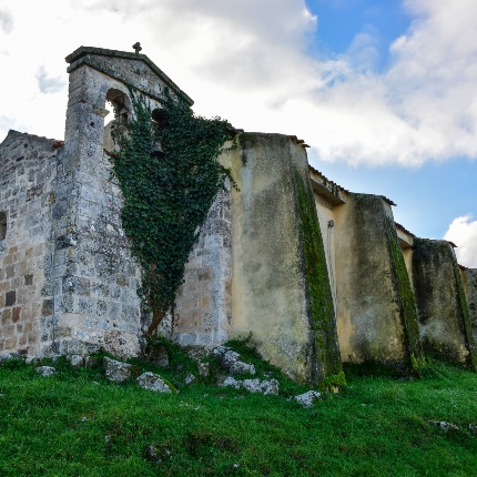 San Sisto. Abside e campaniletto a vela (foto Ivo Piras)