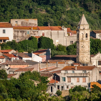 A glimpse of the village with the parish church bell tower towering over the greenery. (photoIvo Piras)