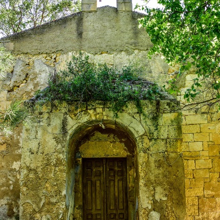Chiesa campestre di Santa Lucia. Facciata (foto Ivo Piras)