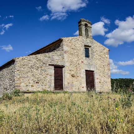 Chiesa campestre di San Sebastiano. Facciata (foto Ivo Piras)