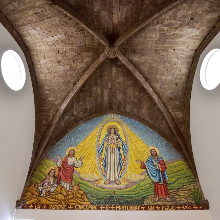 Presbytery with ribbed groin vault (photoIvo Piras)