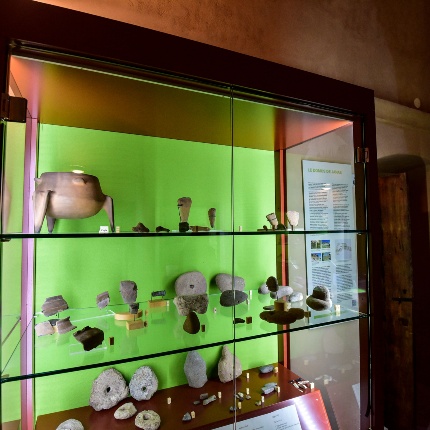 Vetrina con reperti di età prenuragica (foto Ivo Piras)