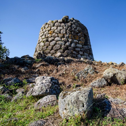 The nuraghe is located in a dominant position a short distance from the town. (photoAngelo Marras)
