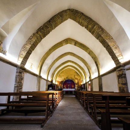 The single nave with a pointed arch vault supported by four ribs (photoAngelo Marras)
