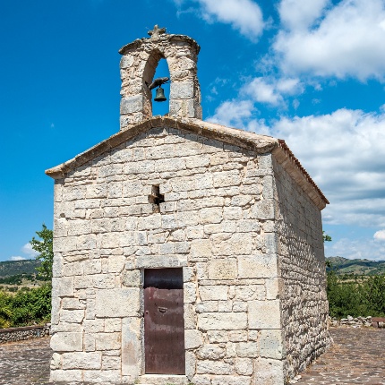 The facade of the single-nave factory (photoIvo Piras)