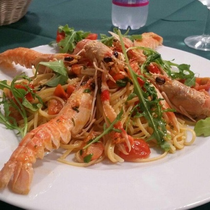 Piatti (foto Facebook, La Cocinella)