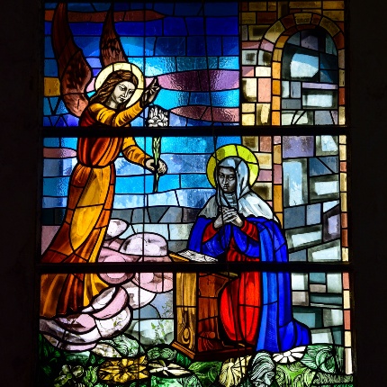 La finestra con il mosaico vista dall'interno (foto Ivo Piras)