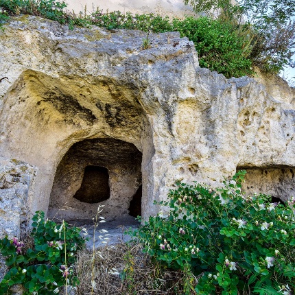 Domus de Janas Rochitas. Veduta di un ipogeo (foto Ivo Piras)