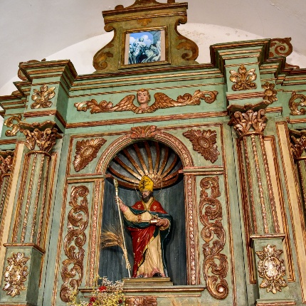 Altare ligneo dedicato a San Narciso (foto Ivo Piras)