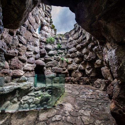 View of the North tower with the well (photoGiuseppe Lonis)
