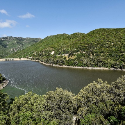 View of the reservoir and the dam (photoIvo Piras)