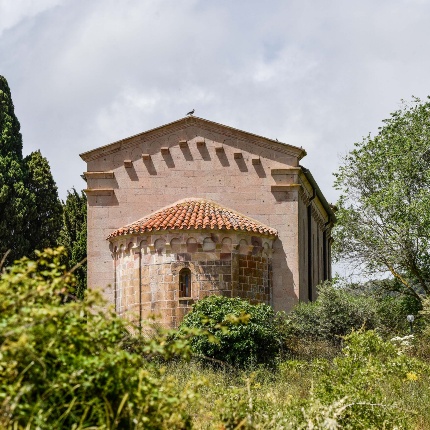View of the apse with a centred single lancet window (photoIvo Piras)