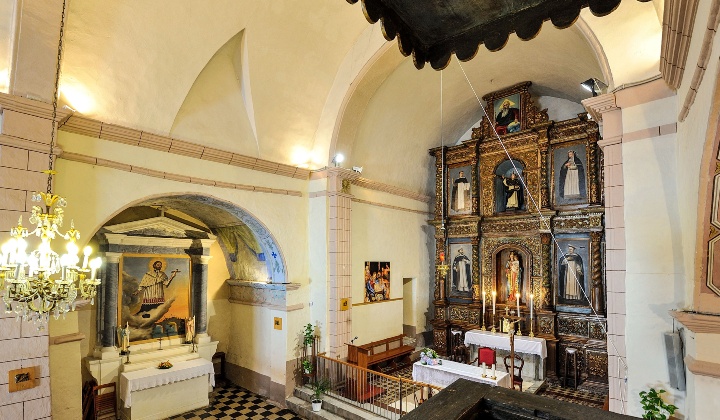 View of the nave with the main altar in the presbytery