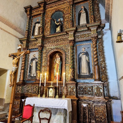 Particolare sul pregiato altare ligneo barocco (foto Ivo Piras)