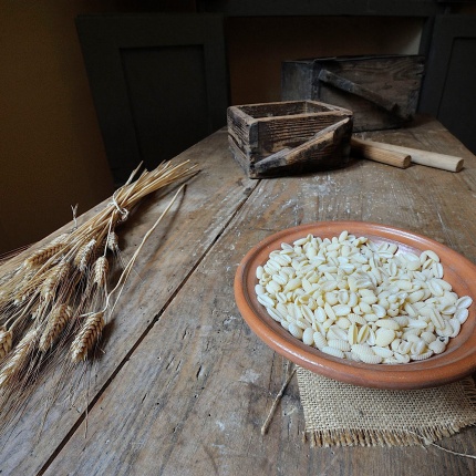 Malloreddus e spighe di grano (foto Ivo Piras)