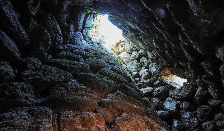 Detail of the masonry of the central tower